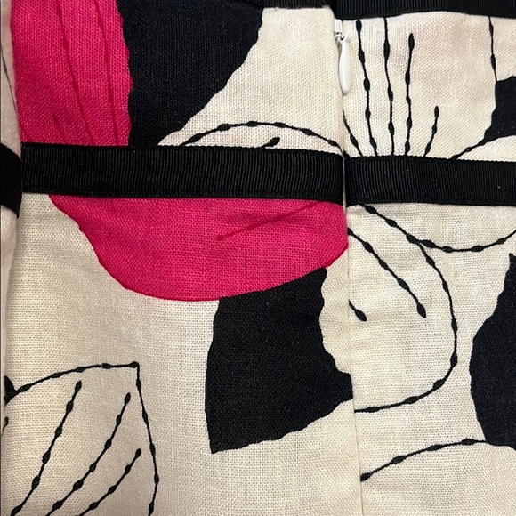 Womens Floral Print Skirt-Black, White, Pink. Pleats and Ribbon on Waist Sz 26W - Picture 3 of 12